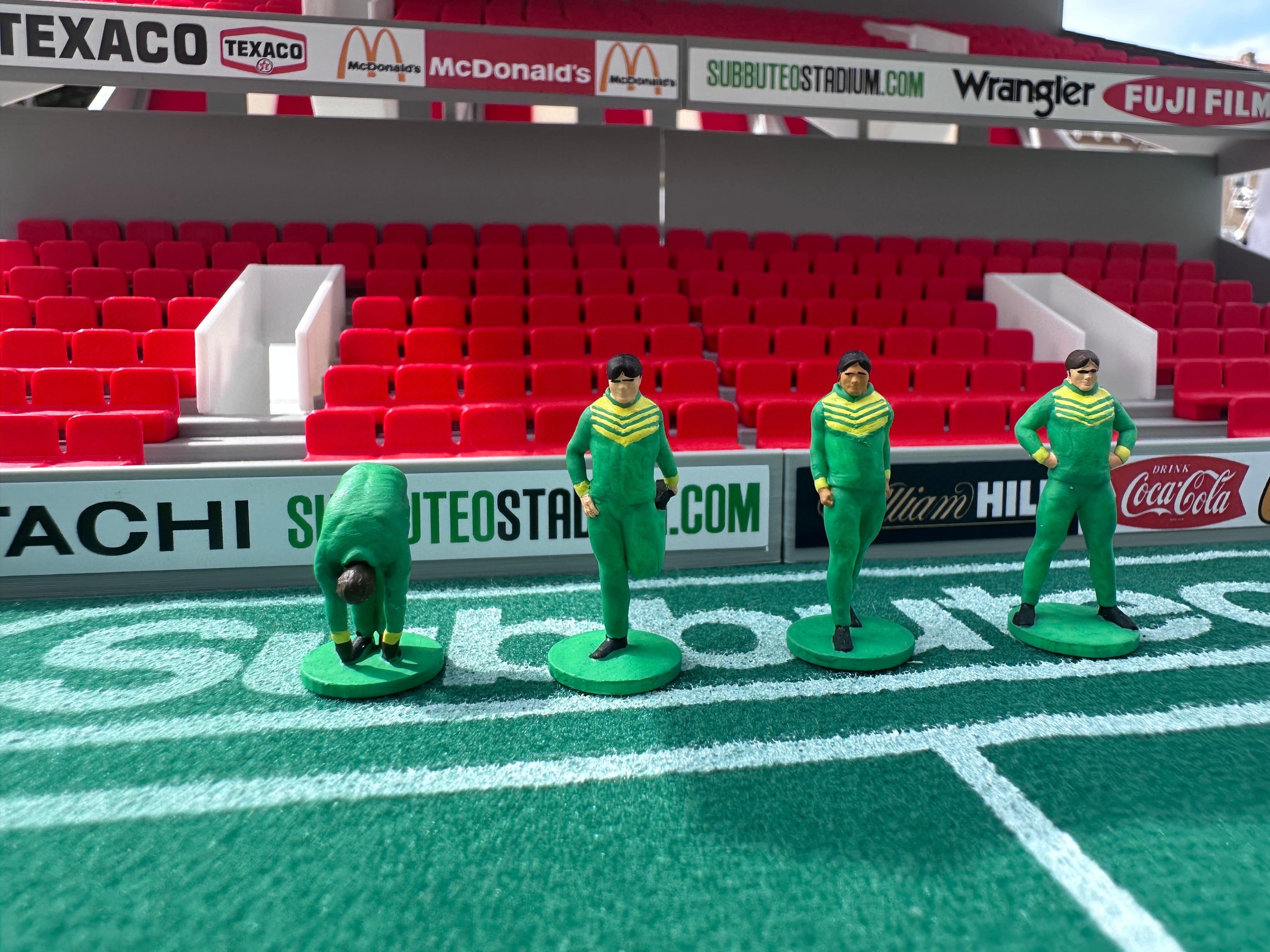 Reserve players warming up – Hand-Painted Subbuteo Accessory (Set of 4)