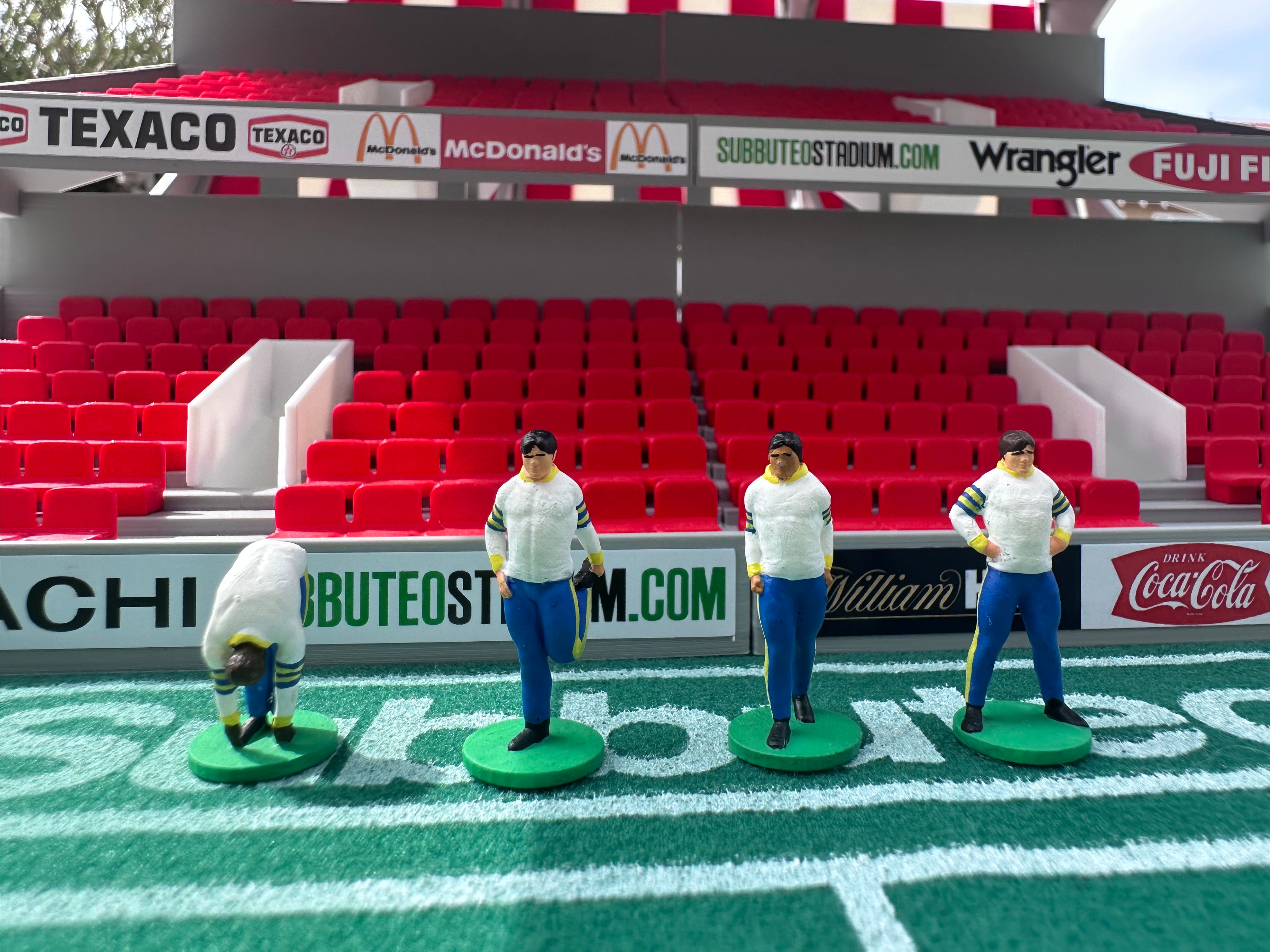 Reserve players warming up – Hand-Painted Subbuteo Accessory (Set of 4)