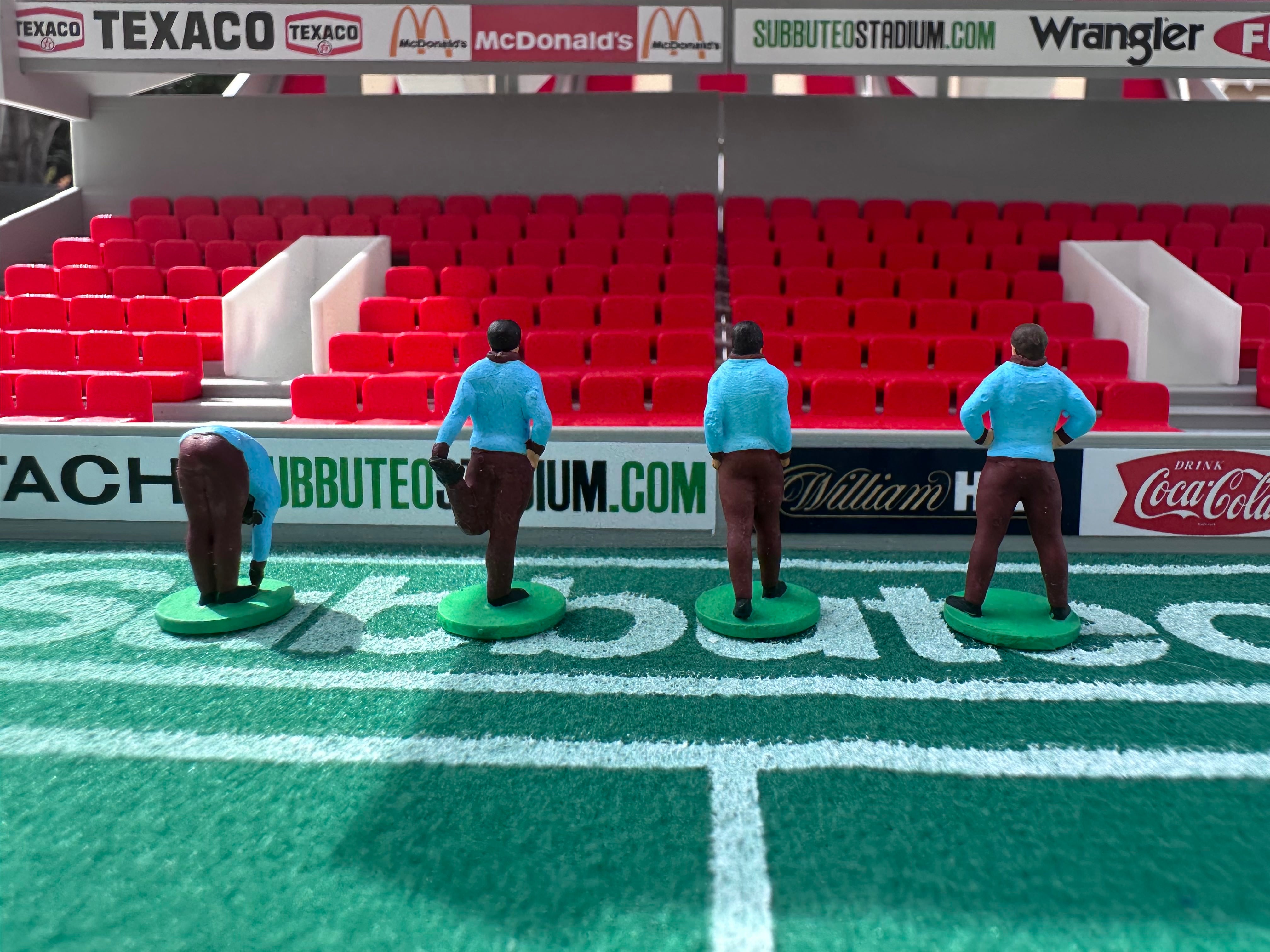 Reserve players warming up – Hand-Painted Subbuteo Accessory (Set of 4)